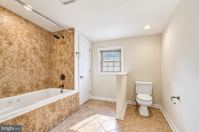 1629 S CHARLES ST, Baltimore, MD 21230