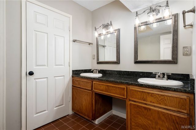 15693 Compass, Northport, AL 35475