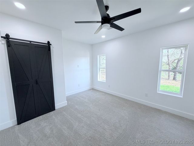 16902 Hackberry Lane, Oakland, OK 73446