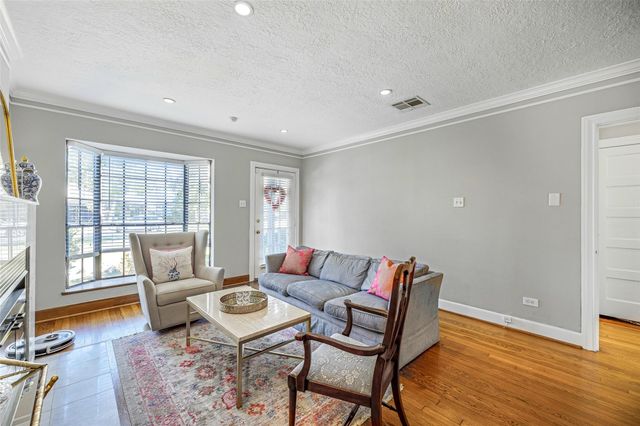 307 W 31st Street, Houston, TX 77018