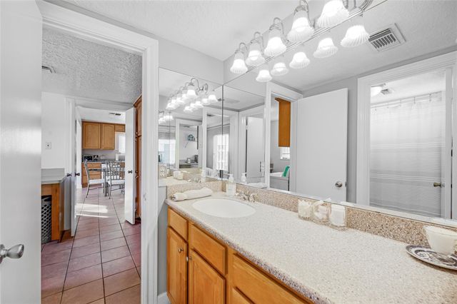 307 W 31st Street, Houston, TX 77018