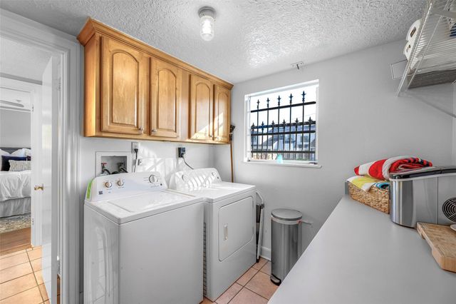 307 W 31st Street, Houston, TX 77018