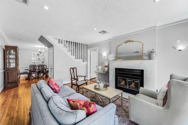 307 W 31st Street, Houston, TX 77018