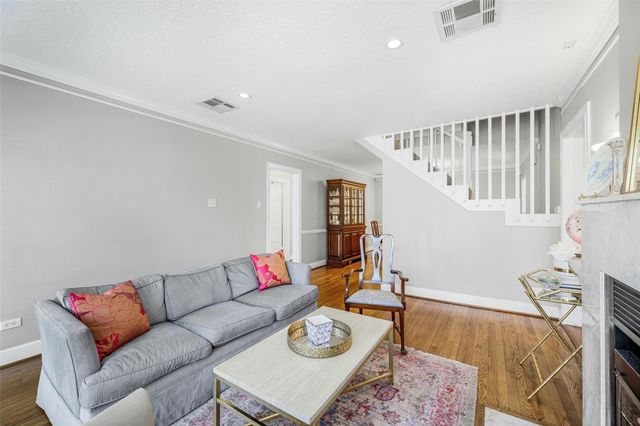 307 W 31st Street, Houston, TX 77018