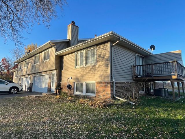 6005 64th Avenue 6005, Brooklyn Park, MN 55429