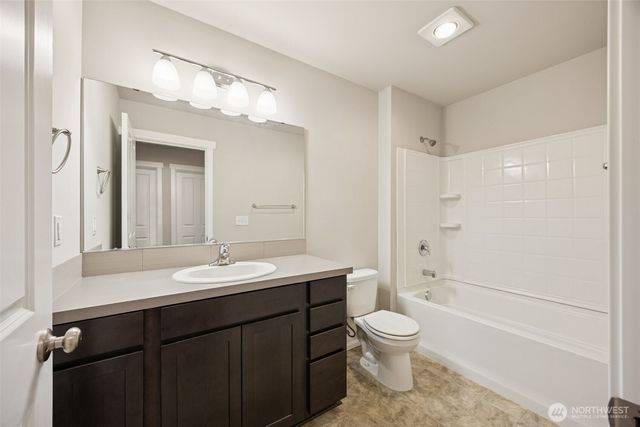 2826 Anna Street NE, Lacey, WA 98516