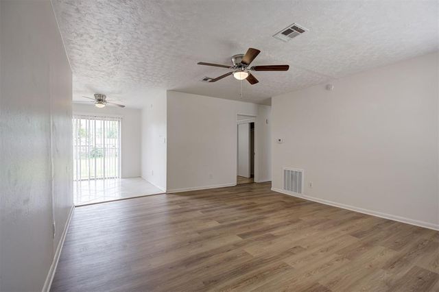 3009 SE 20th Street, Del City, OK 73115