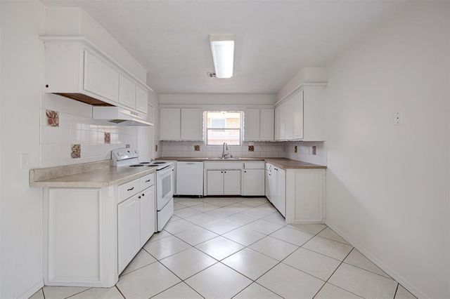 3009 SE 20th Street, Del City, OK 73115