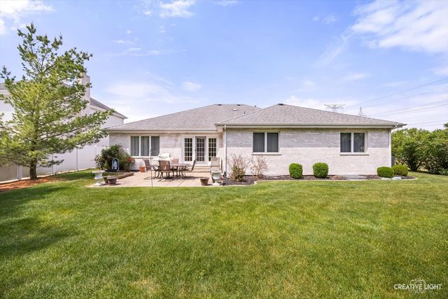 13021 Holmes Drive, Palos Park, IL 60464