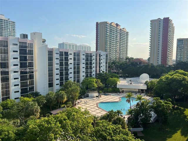 17021 N Bay Rd 126, Sunny Isles Beach, FL 33160