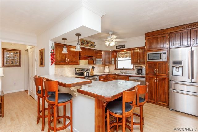 7163 Fireside Street, Spring Hill, FL 34606