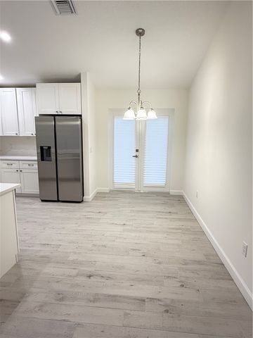 1635 22nd Avenue SW, Vero Beach, FL 32962