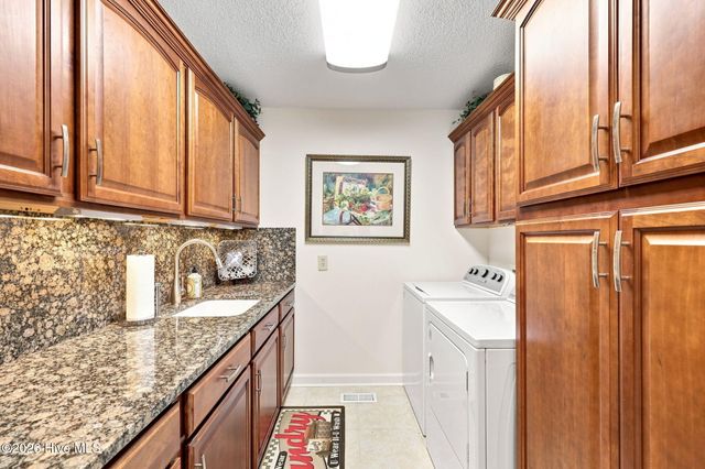 885 Monticello Drive, Pinehurst, NC 28374