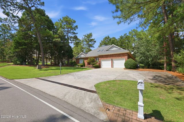 885 Monticello Drive, Pinehurst, NC 28374