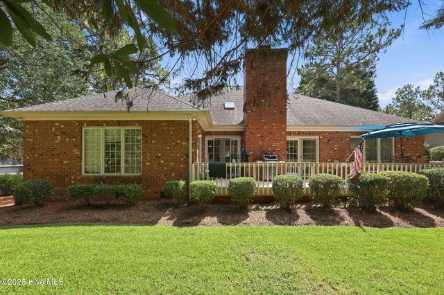 885 Monticello Drive, Pinehurst, NC 28374