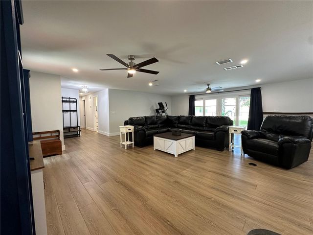 105 KENT COURT, Port Orange, FL 32127