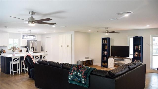 105 KENT COURT, Port Orange, FL 32127