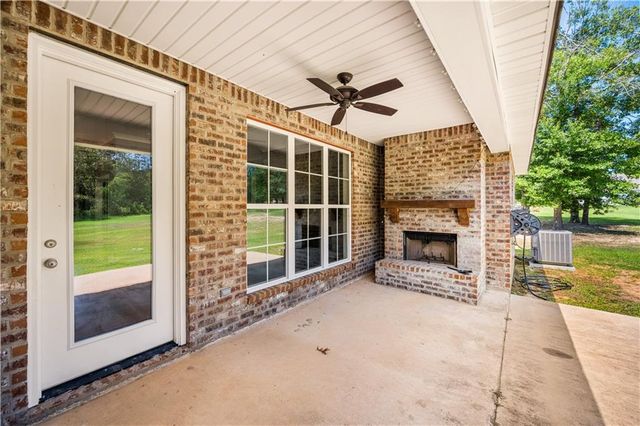 1058 HANNAH Loop, Pineville, LA 71360