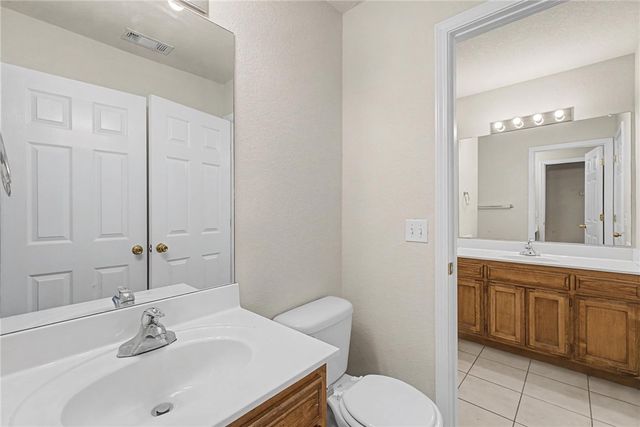 3102 Deerfield 2, Bentonville, AR 72713