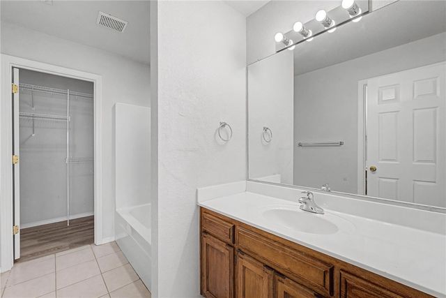 3102 Deerfield 2, Bentonville, AR 72713