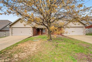 3102 Deerfield 2, Bentonville, AR 72713