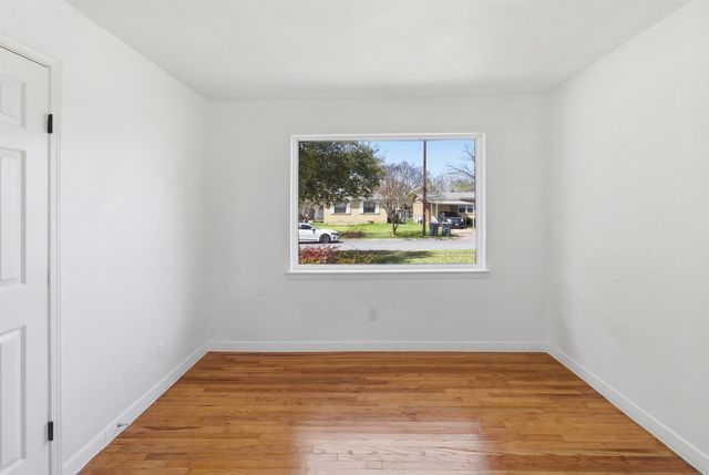 10969 Park Oak Circle, Dallas, TX 75228