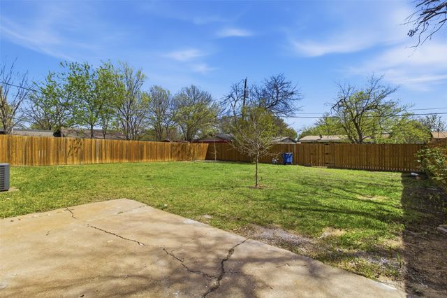 10969 Park Oak Circle, Dallas, TX 75228