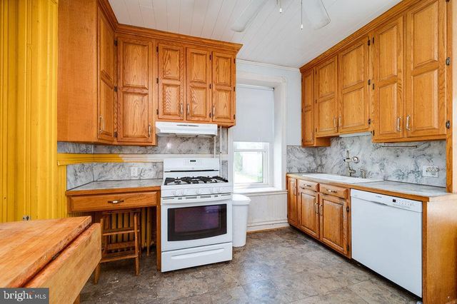 223 PINE ST, Birdsboro, PA 19508