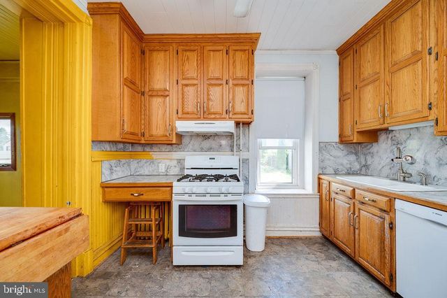 223 PINE ST, Birdsboro, PA 19508