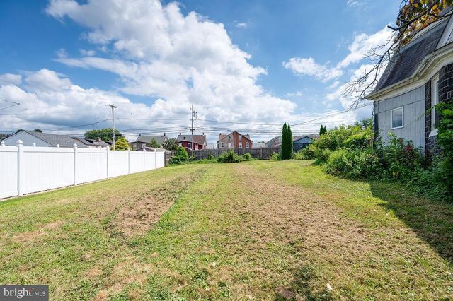 223 PINE ST, Birdsboro, PA 19508