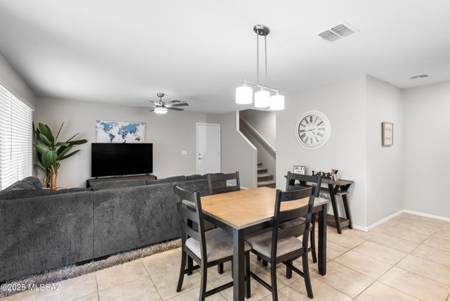 1114 E Descent Street, Tucson, AZ 85719