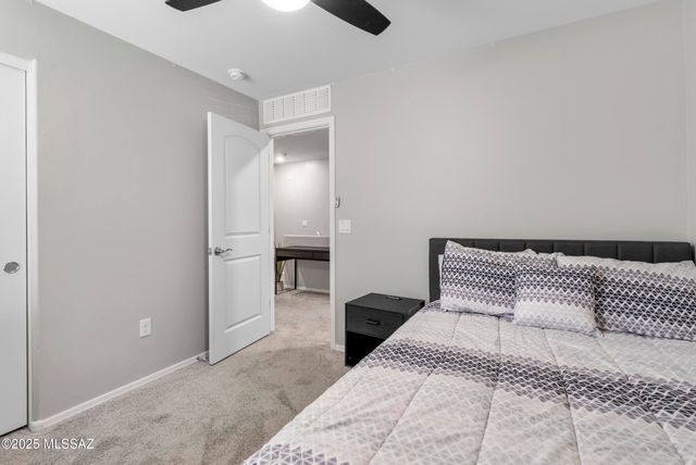 1114 E Descent Street, Tucson, AZ 85719