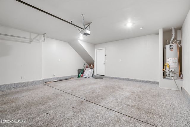 1114 E Descent Street, Tucson, AZ 85719