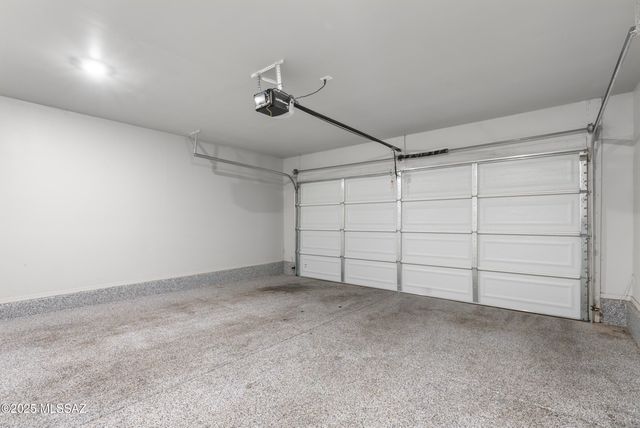 1114 E Descent Street, Tucson, AZ 85719