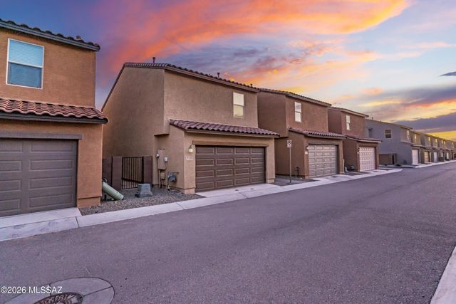 1114 E Descent Street, Tucson, AZ 85719