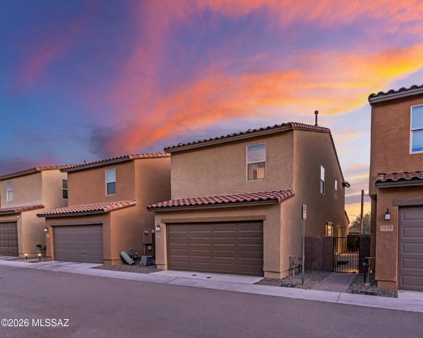 1114 E Descent Street, Tucson, AZ 85719
