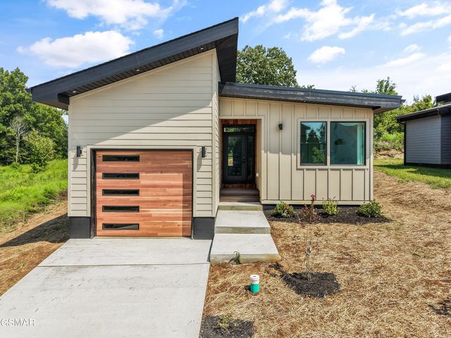 2314 Rock Gardens Drive, Sevierville, TN 37876