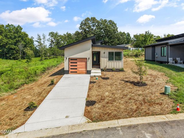 2314 Rock Gardens Drive, Sevierville, TN 37876