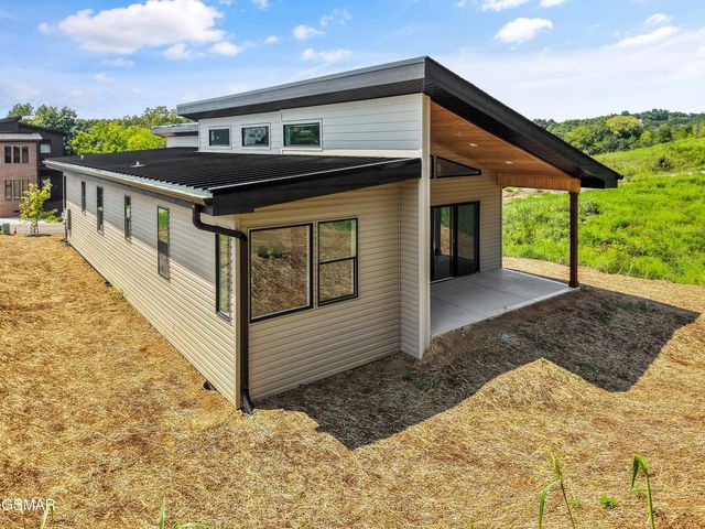 2314 Rock Gardens Drive, Sevierville, TN 37876