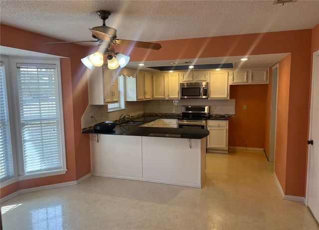 1011 Quail Creek Drive, Russellville, AR 72801