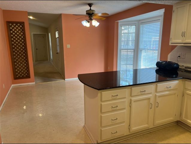 1011 Quail Creek Drive, Russellville, AR 72801