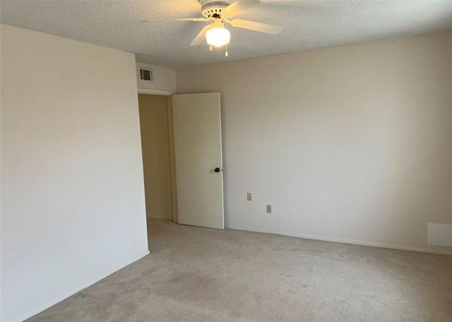 1011 Quail Creek Drive, Russellville, AR 72801