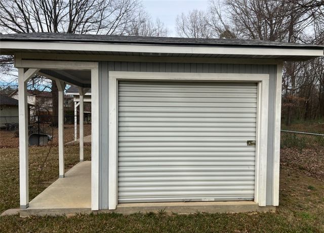 1011 Quail Creek Drive, Russellville, AR 72801