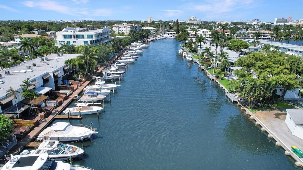 424 Hendricks Isle 6, Fort Lauderdale, FL 33301