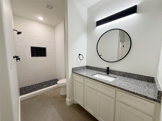 1903 S Lamar, Denison, TX 75021