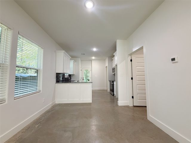 1903 S Lamar, Denison, TX 75021