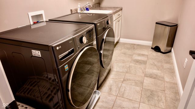 15654 Gateshead Drive, Westfield, IN 46074