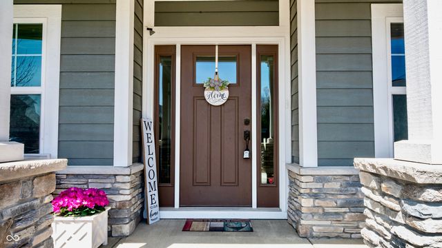 15654 Gateshead Drive, Westfield, IN 46074