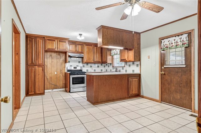 1302 Rena Road, Van Buren, AR 72956