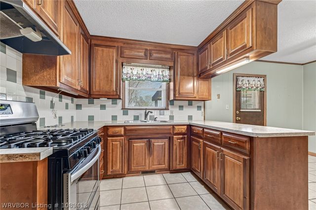 1302 Rena Road, Van Buren, AR 72956